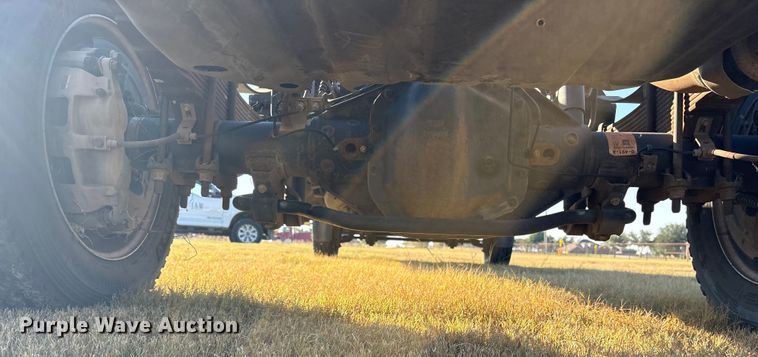 image for item ET7096 2019 Ford F450 Super Duty XL Crew Cab truck cab and chassis