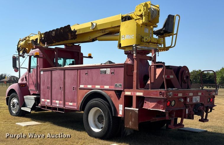 image for item ET7098 2005 Kenworth T300 digger derrick truck