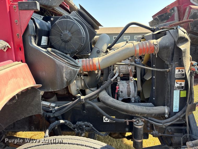 image for item ET7098 2005 Kenworth T300 digger derrick truck