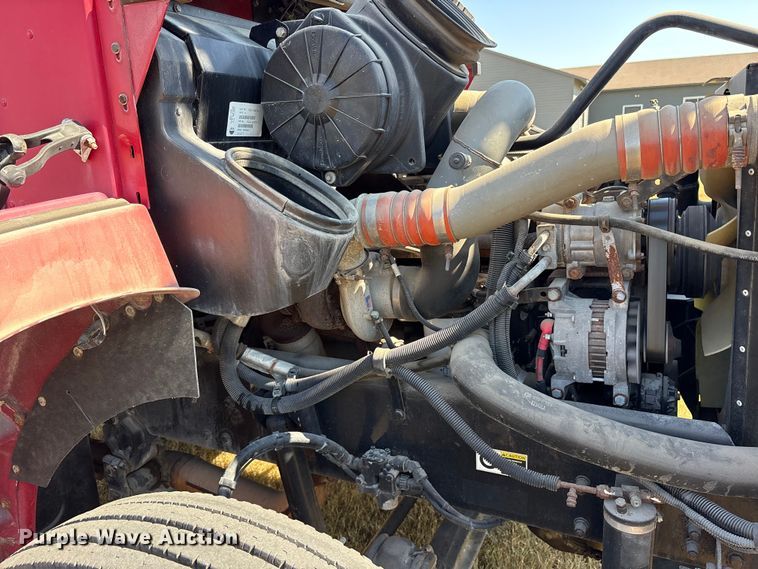 image for item ET7098 2005 Kenworth T300 digger derrick truck