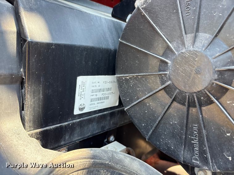 image for item ET7098 2005 Kenworth T300 digger derrick truck