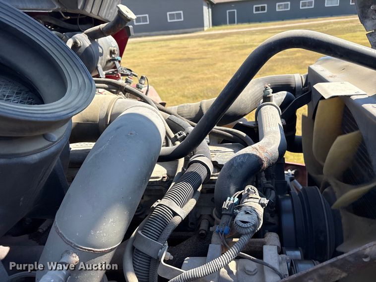 image for item ET7098 2005 Kenworth T300 digger derrick truck