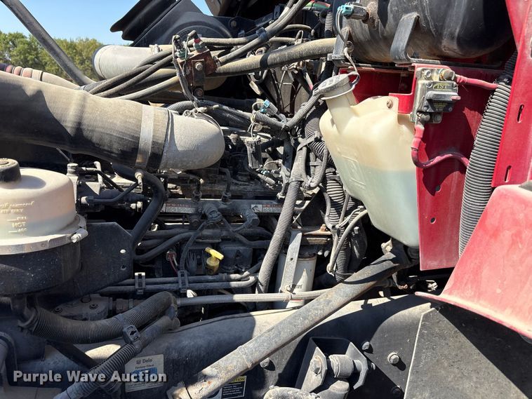 image for item ET7098 2005 Kenworth T300 digger derrick truck