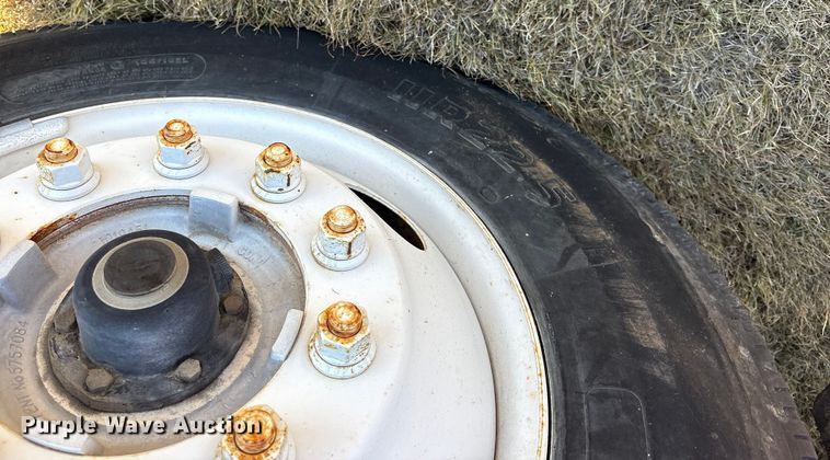 image for item ET7098 2005 Kenworth T300 digger derrick truck