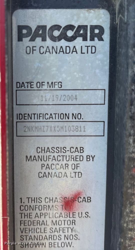 image for item ET7098 2005 Kenworth T300 digger derrick truck