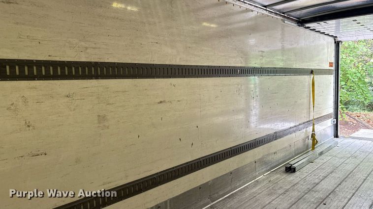 image for item ET8518 2017 Hino 268 box truck