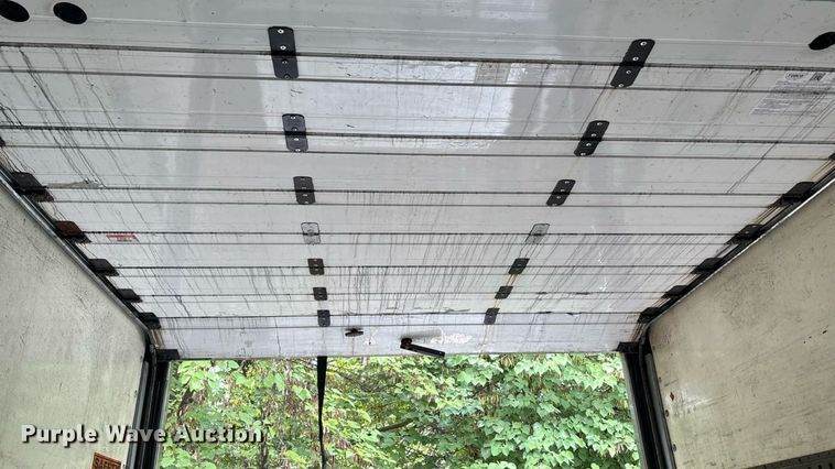 image for item ET8518 2017 Hino 268 box truck