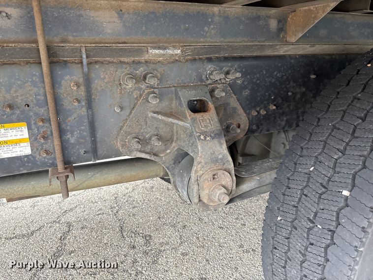 image for item ET8518 2017 Hino 268 box truck