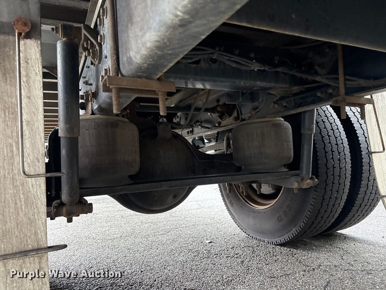 image for item ET8518 2017 Hino 268 box truck