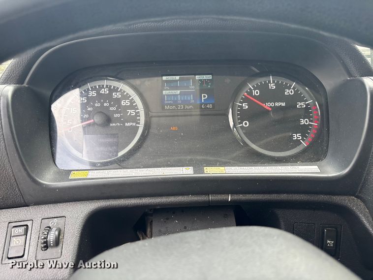 image for item ET8518 2017 Hino 268 box truck