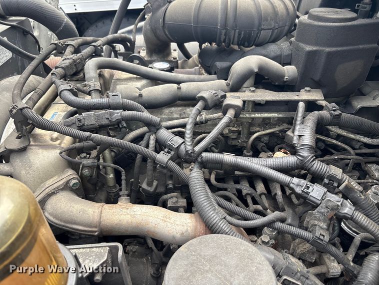 image for item ET8518 2017 Hino 268 box truck