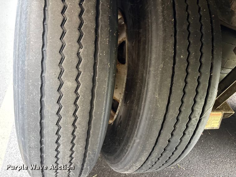 image for item ET8556 2013 Great Dane CSE-1314-02053 dry van trailer