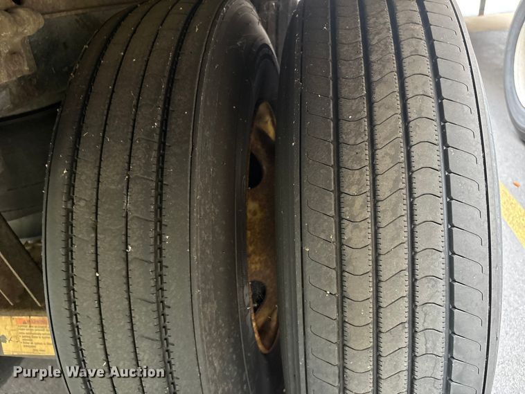 image for item ET8559 2013 Great Dane CSE-1314-02053 dry van trailer