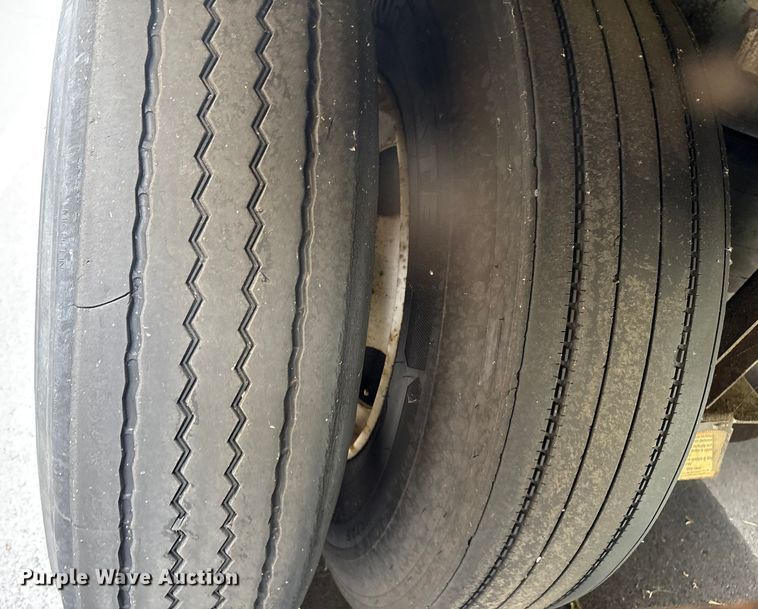 image for item ET8559 2013 Great Dane CSE-1314-02053 dry van trailer