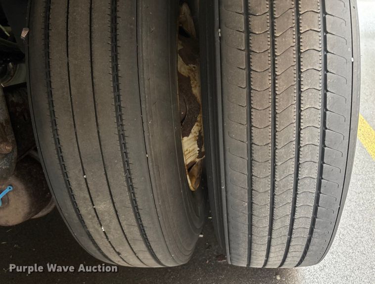 image for item ET8559 2013 Great Dane CSE-1314-02053 dry van trailer