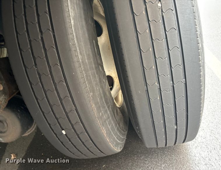 image for item ET8561 2013 Great Dane CSE-1314-02053 dry van trailer