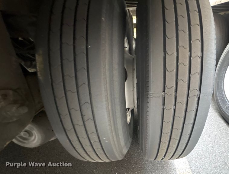 image for item ET8563 2013 Great Dane SSL-1314-02048 dry van trailer