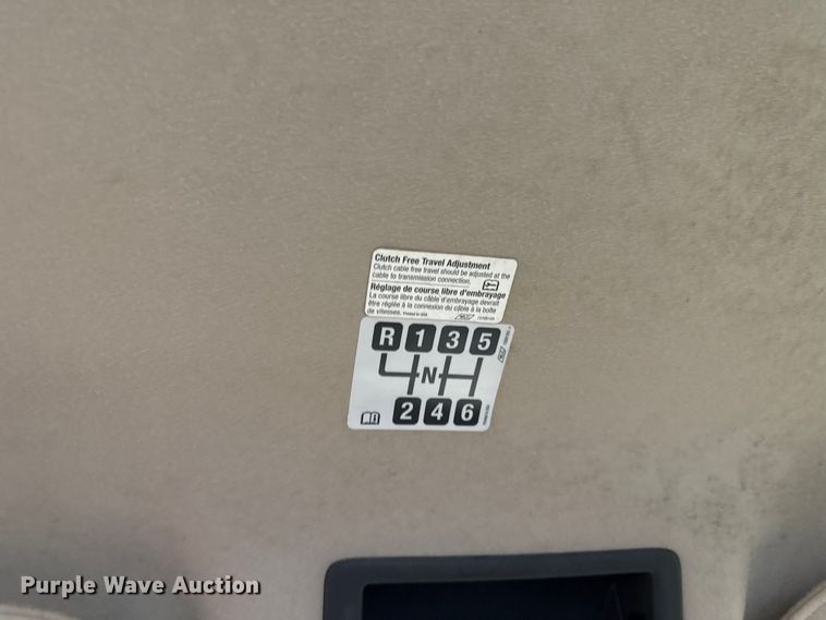 image for item EU2165 2009 Chevrolet C8500 truck cab and chassis