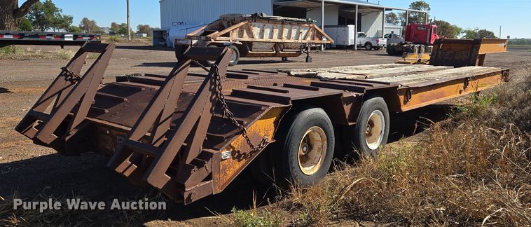 image for item EU3766 1981 Holden HLB37235 drop deck equipment trailer