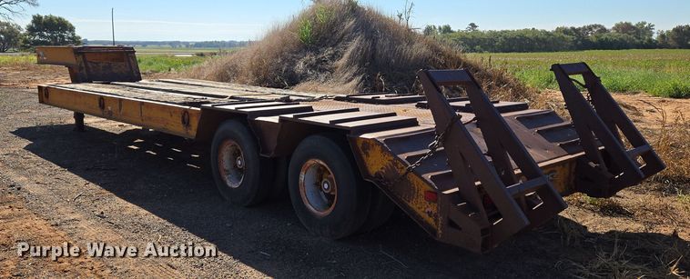 image for item EU3766 1981 Holden HLB37235 drop deck equipment trailer