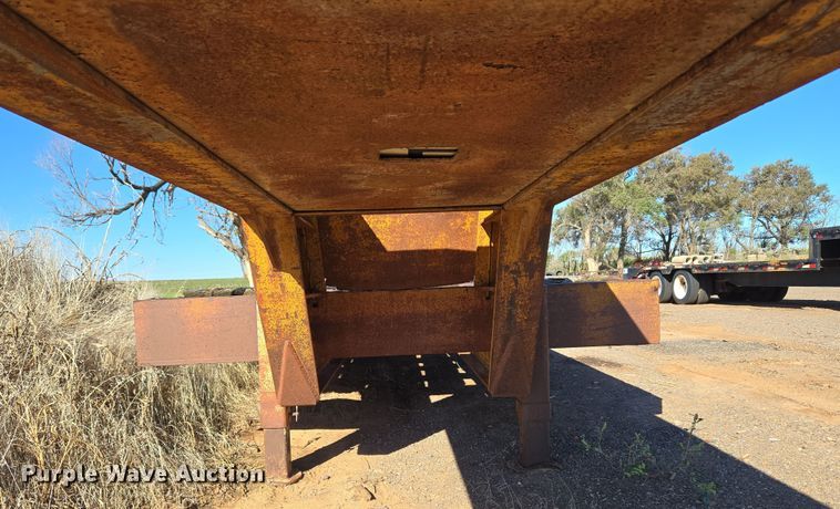 image for item EU3766 1981 Holden HLB37235 drop deck equipment trailer