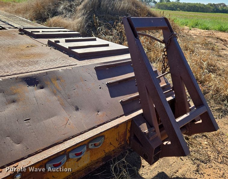 image for item EU3766 1981 Holden HLB37235 drop deck equipment trailer