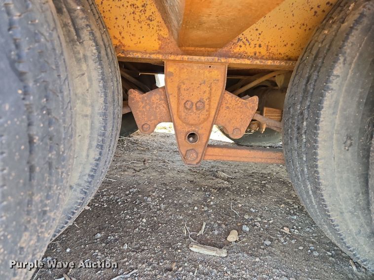 image for item EU3766 1981 Holden HLB37235 drop deck equipment trailer