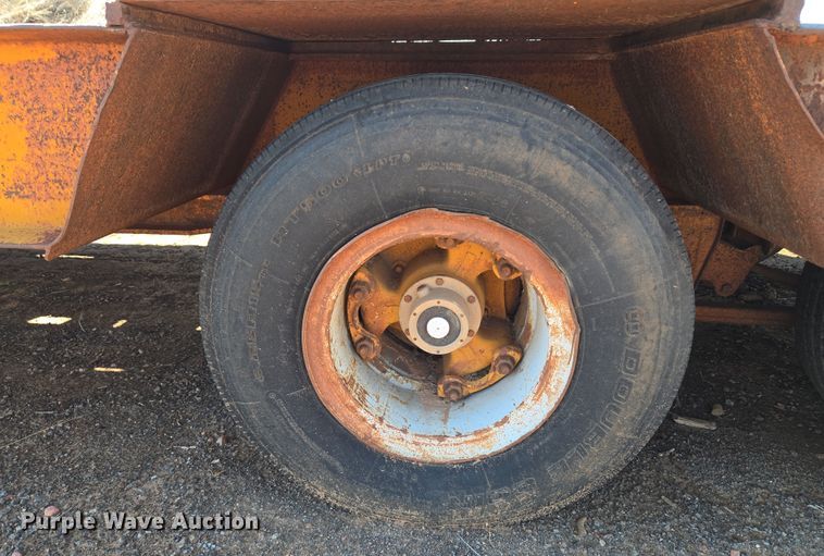 image for item EU3766 1981 Holden HLB37235 drop deck equipment trailer