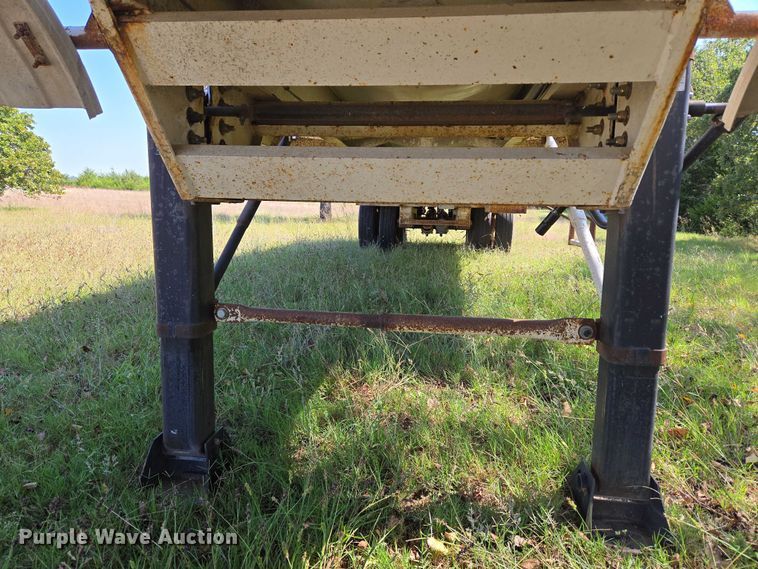 image for item EU3835 2011 Dragon Products, LTD 130BBL vacuum trailer