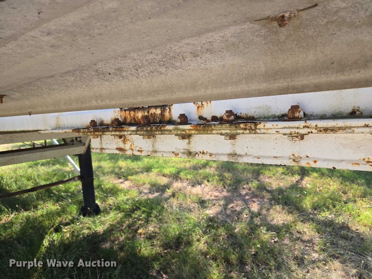 image for item EU3835 2011 Dragon Products, LTD 130BBL vacuum trailer