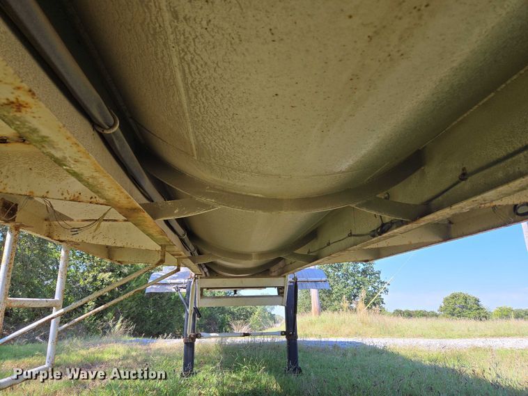 image for item EU3835 2011 Dragon Products, LTD 130BBL vacuum trailer