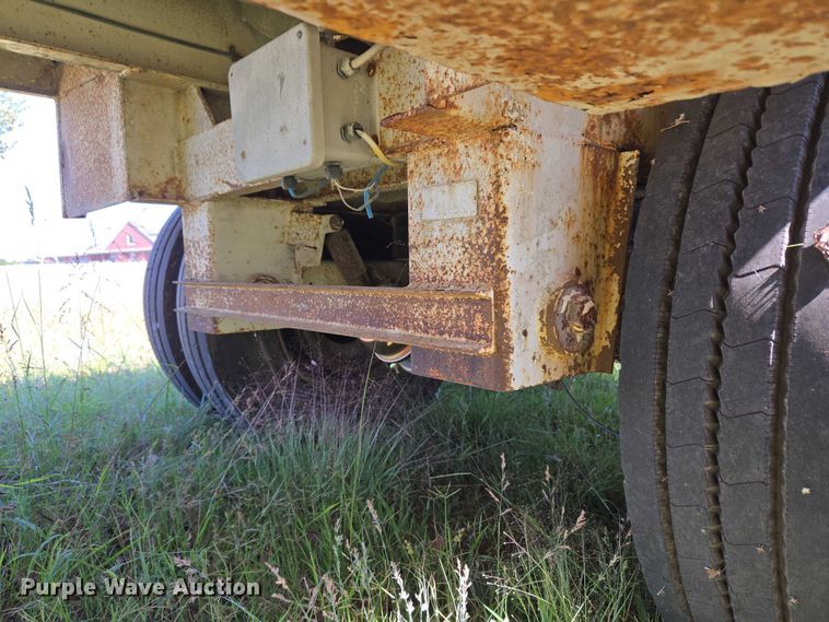 image for item EU3835 2011 Dragon Products, LTD 130BBL vacuum trailer