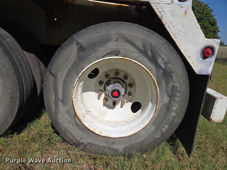 image for item EU3835 2011 Dragon Products, LTD 130BBL vacuum trailer