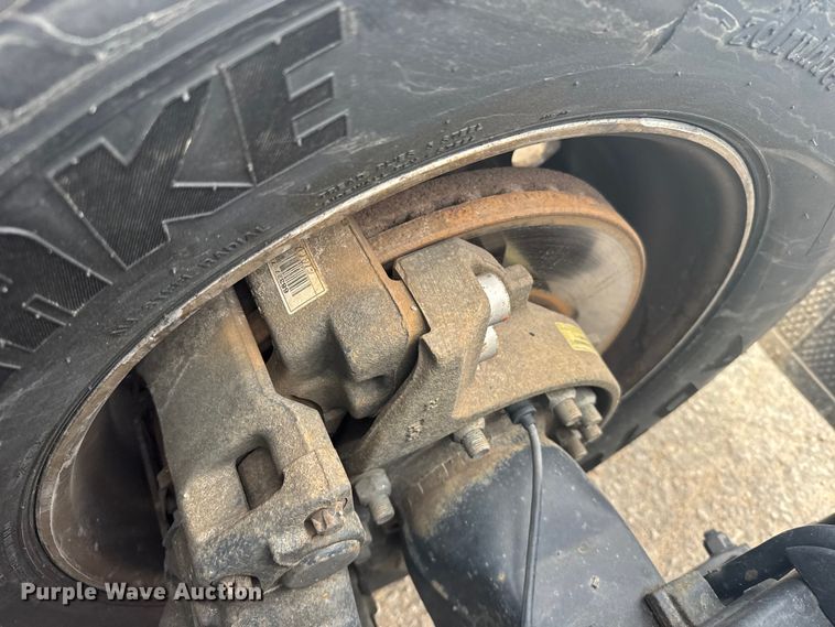 image for item EU6110 2022 Volvo VNR semi truck