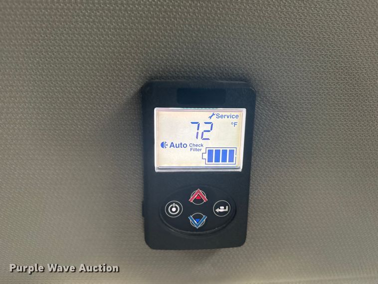 image for item EU6110 2022 Volvo VNR semi truck