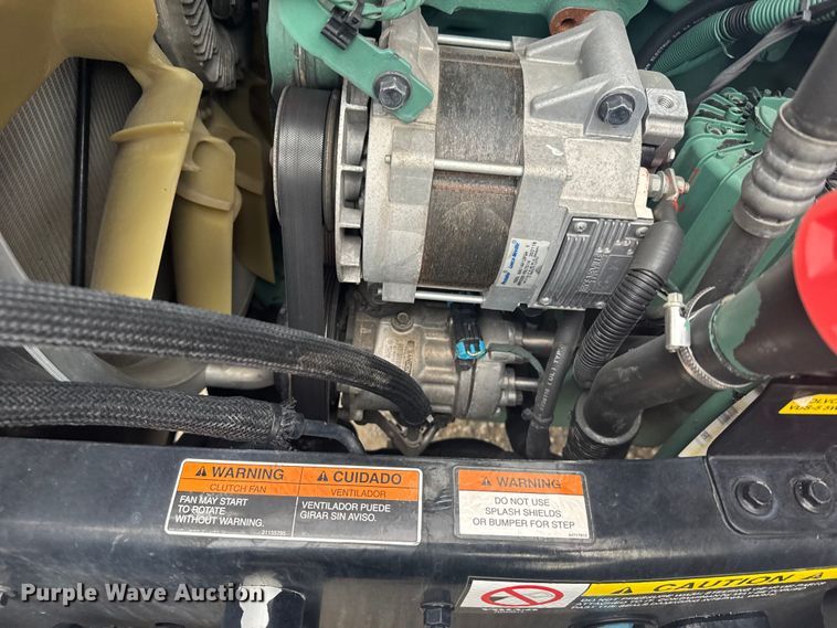 image for item EU6110 2022 Volvo VNR semi truck