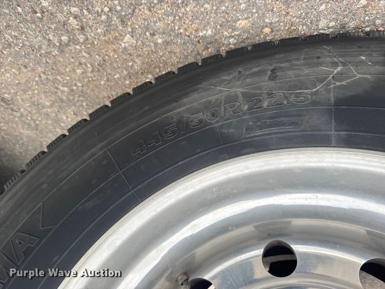 image for item EU6110 2022 Volvo VNR semi truck