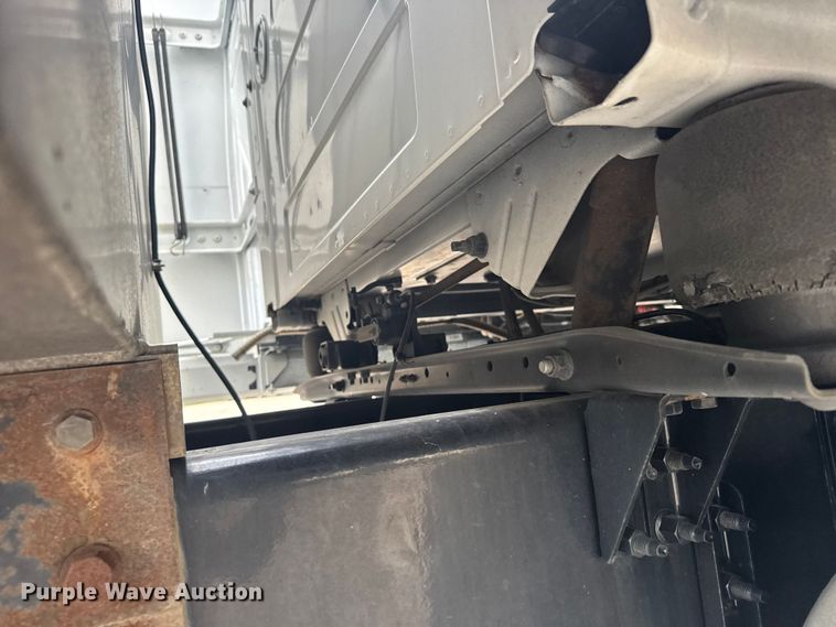 image for item EU6111 2021 Volvo VNL semi truck