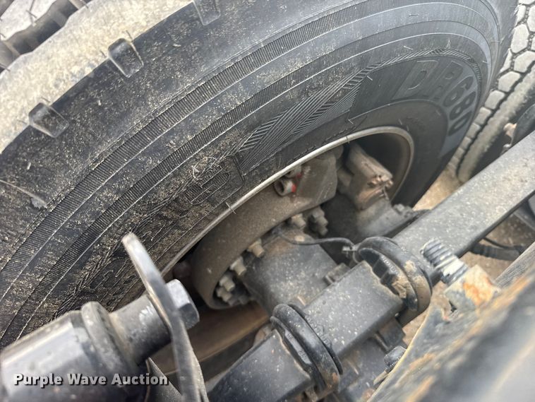 image for item EU6111 2021 Volvo VNL semi truck