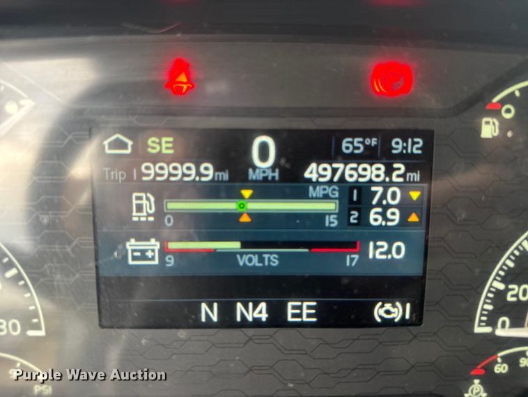 image for item EU6111 2021 Volvo VNL semi truck