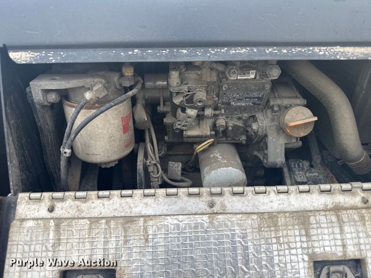 image for item EU6111 2021 Volvo VNL semi truck