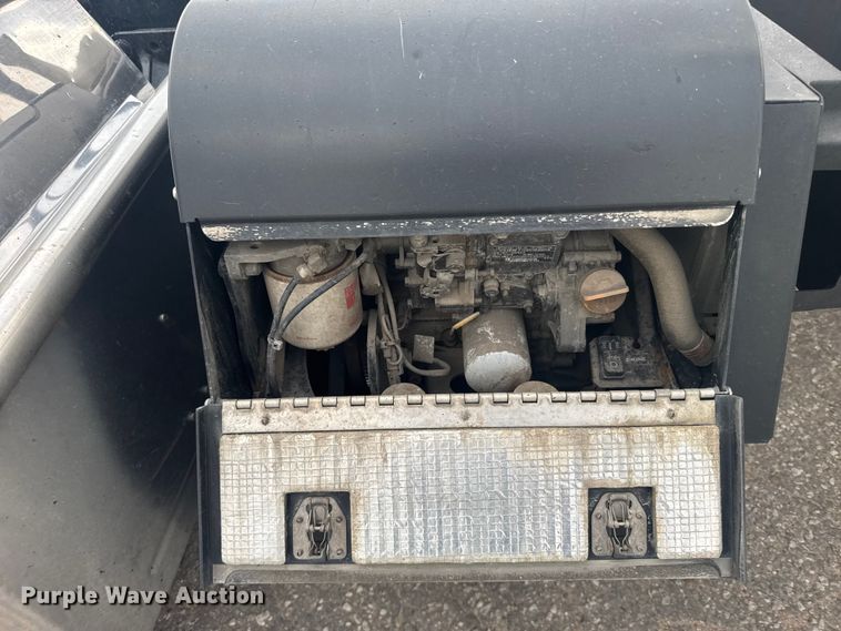 image for item EU6111 2021 Volvo VNL semi truck