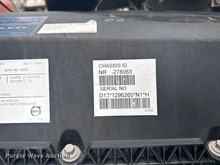 image for item EU6111 2021 Volvo VNL semi truck