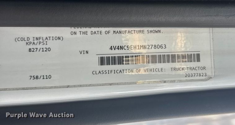 image for item EU6111 2021 Volvo VNL semi truck