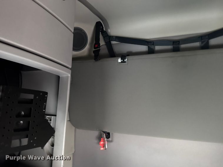 image for item EU6112 2022 Volvo VNR semi truck