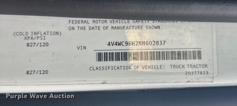 image for item EU6112 2022 Volvo VNR semi truck