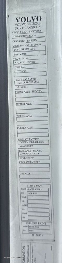 image for item EU6113 2022 Volvo VNR semi truck