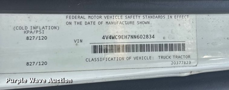 image for item EU6113 2022 Volvo VNR semi truck