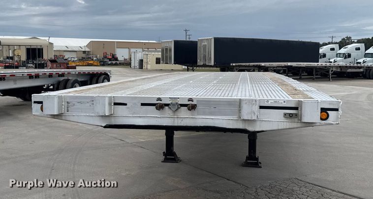 image for item EU6114 2015 Mac flatbed trailer