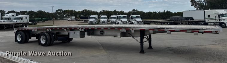 image for item EU6114 2015 Mac flatbed trailer